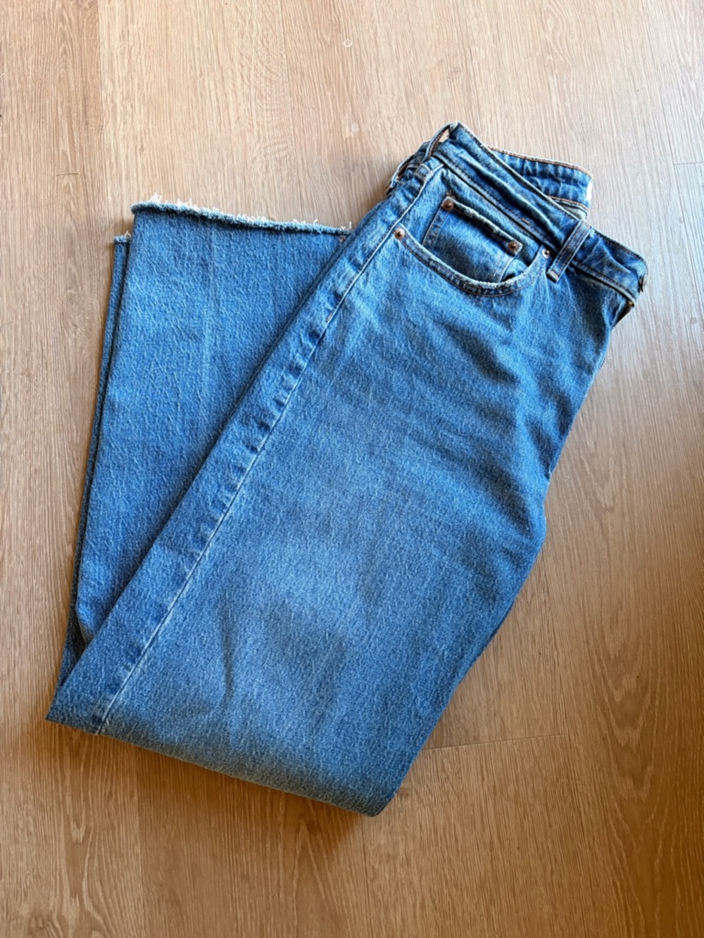 Abercrombie 90s Relaxed High Rise Jeans